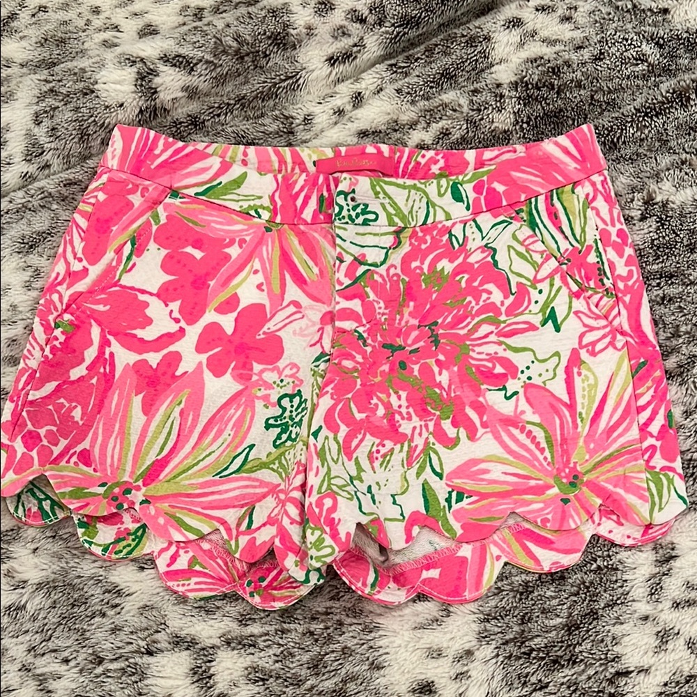 Lily Pulitzer: Floral Pink and Green Women's Shorts